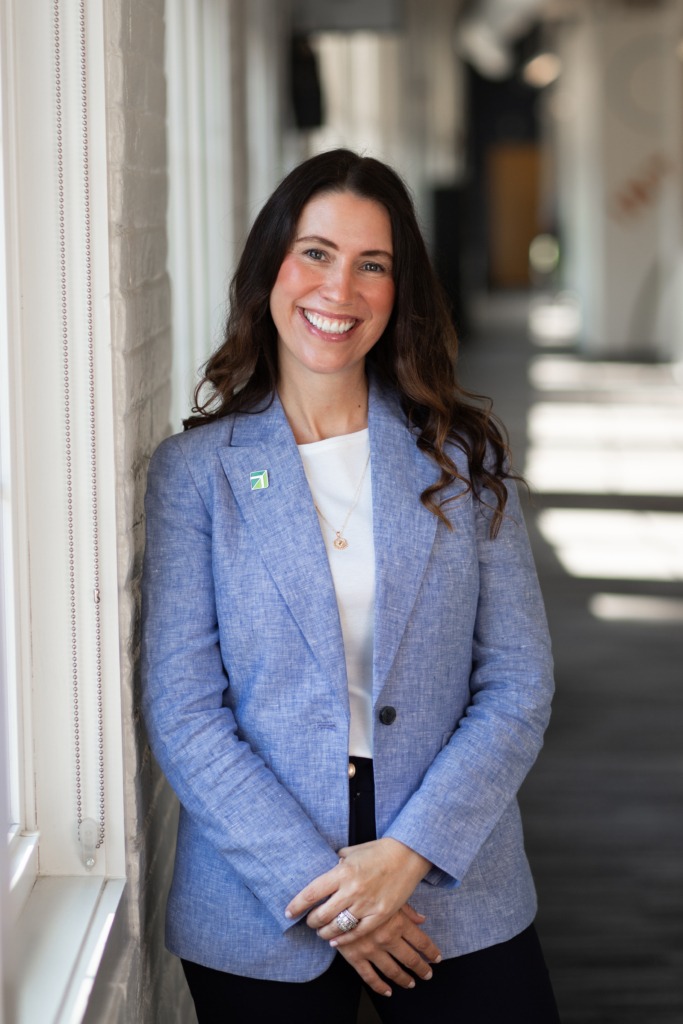 Country-Bank-Cash-Management-Angela-Barahona