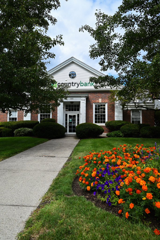Country-Bank-Palmer-Massachusetts